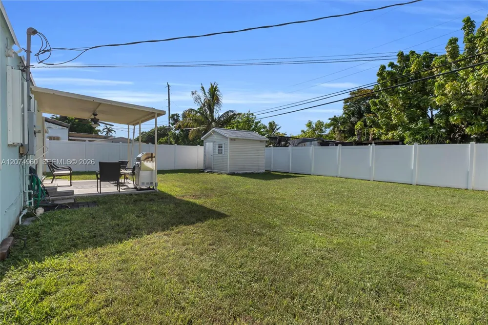 6387 SW 42nd St South Miami, FL 33155