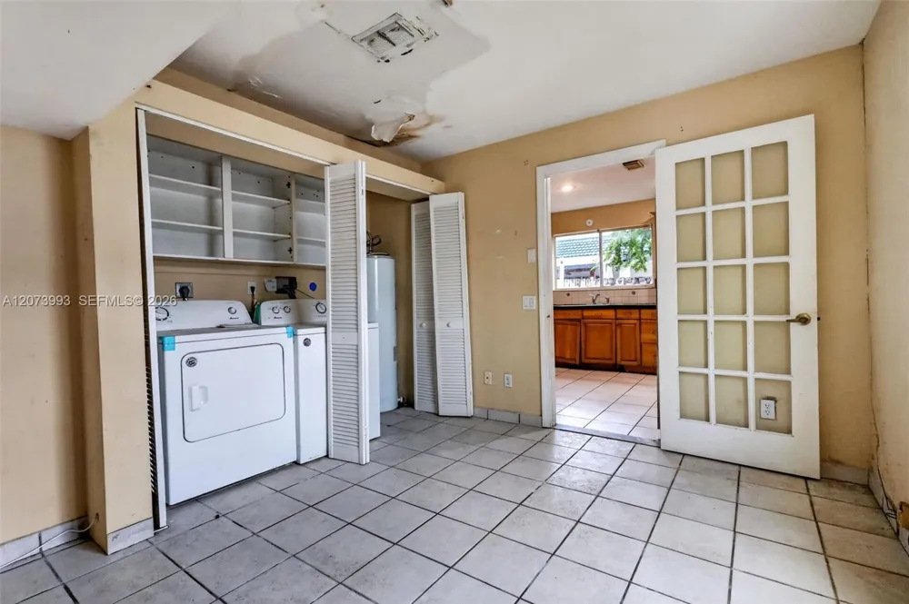 253 NE 211th Ter Miami, FL 33179
