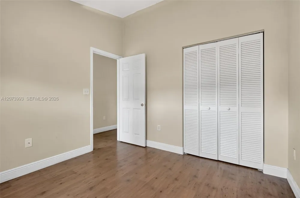 253 NE 211th Ter Miami, FL 33179