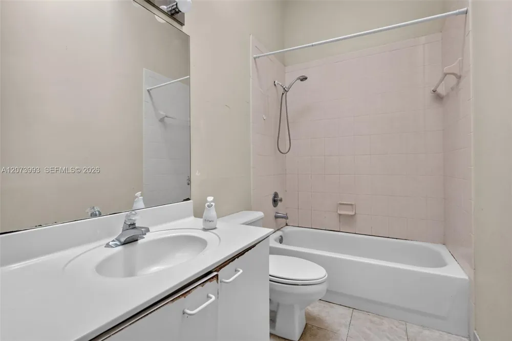 253 NE 211th Ter Miami, FL 33179