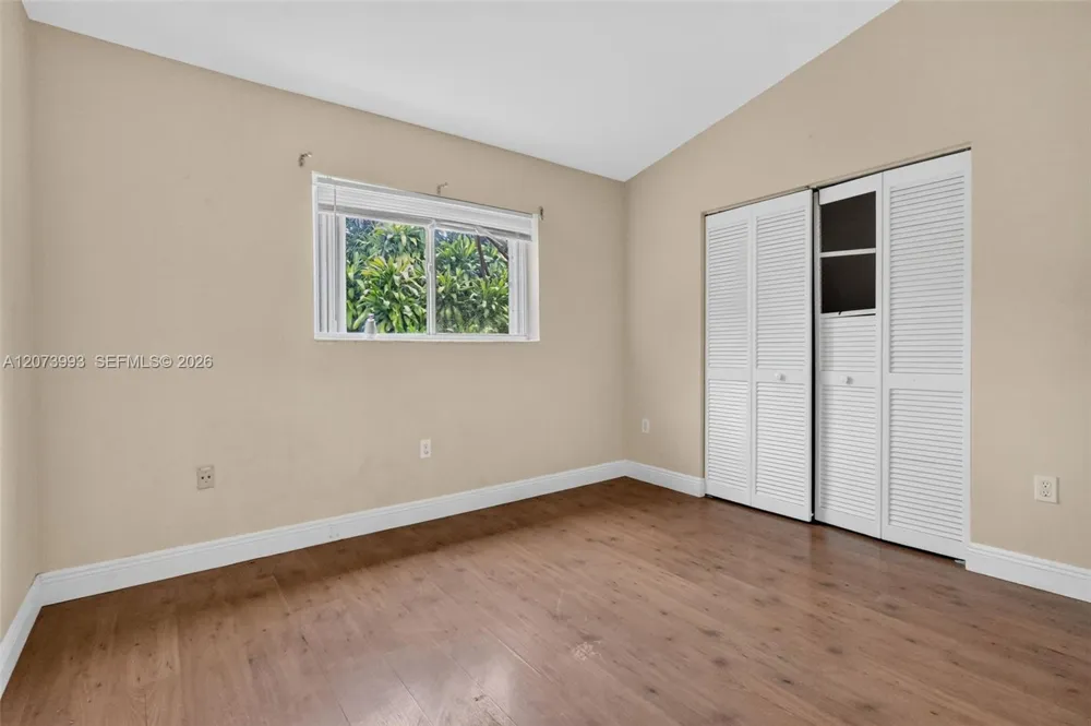 253 NE 211th Ter Miami, FL 33179