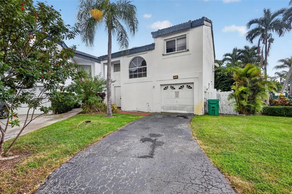 253 NE 211th Ter Miami, FL 33179