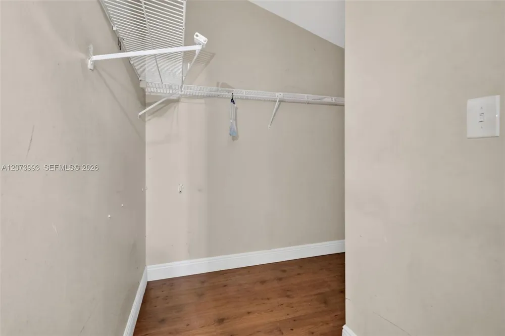 253 NE 211th Ter Miami, FL 33179