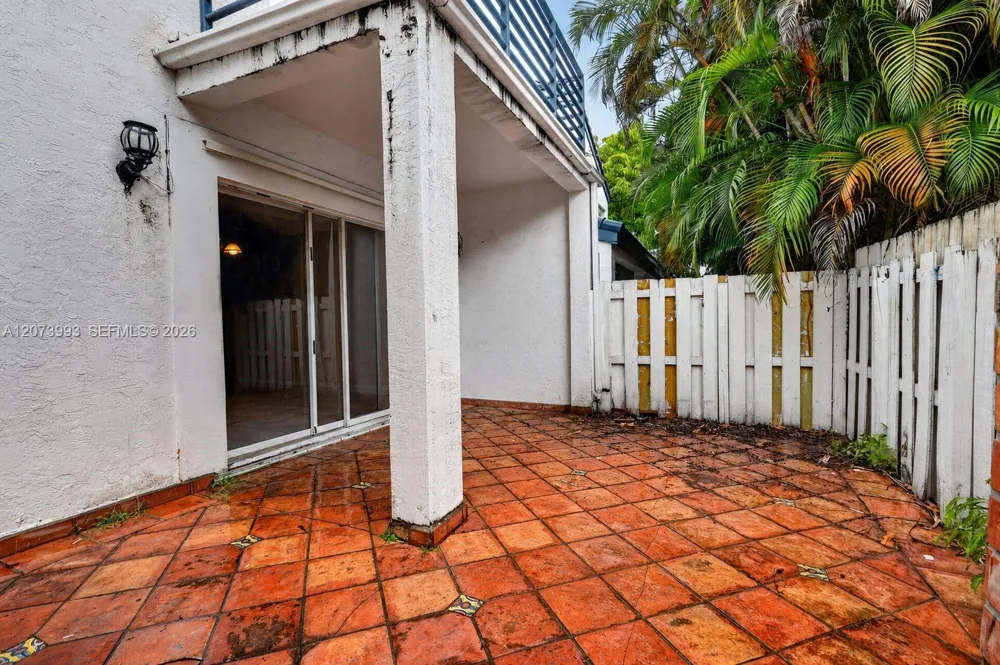 253 NE 211th Ter Miami, FL 33179