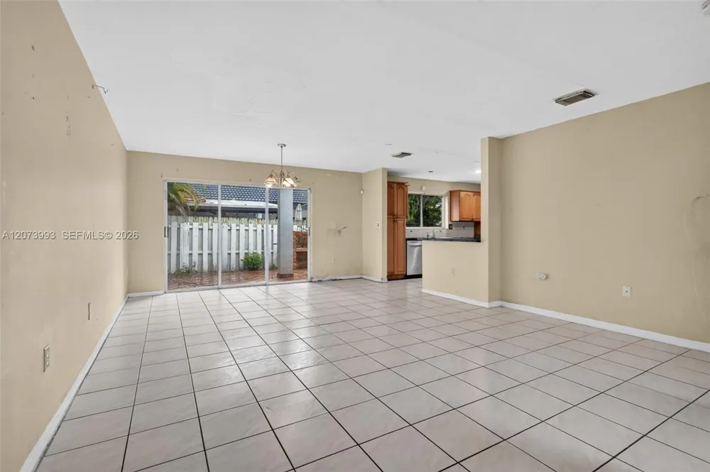 253 NE 211th Ter Miami, FL 33179