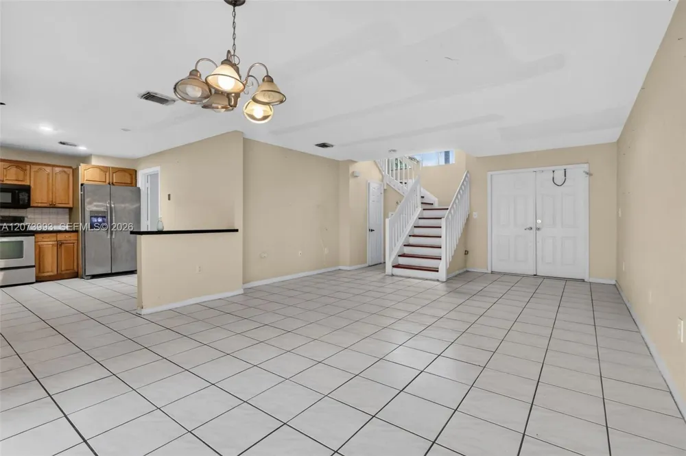 253 NE 211th Ter Miami, FL 33179
