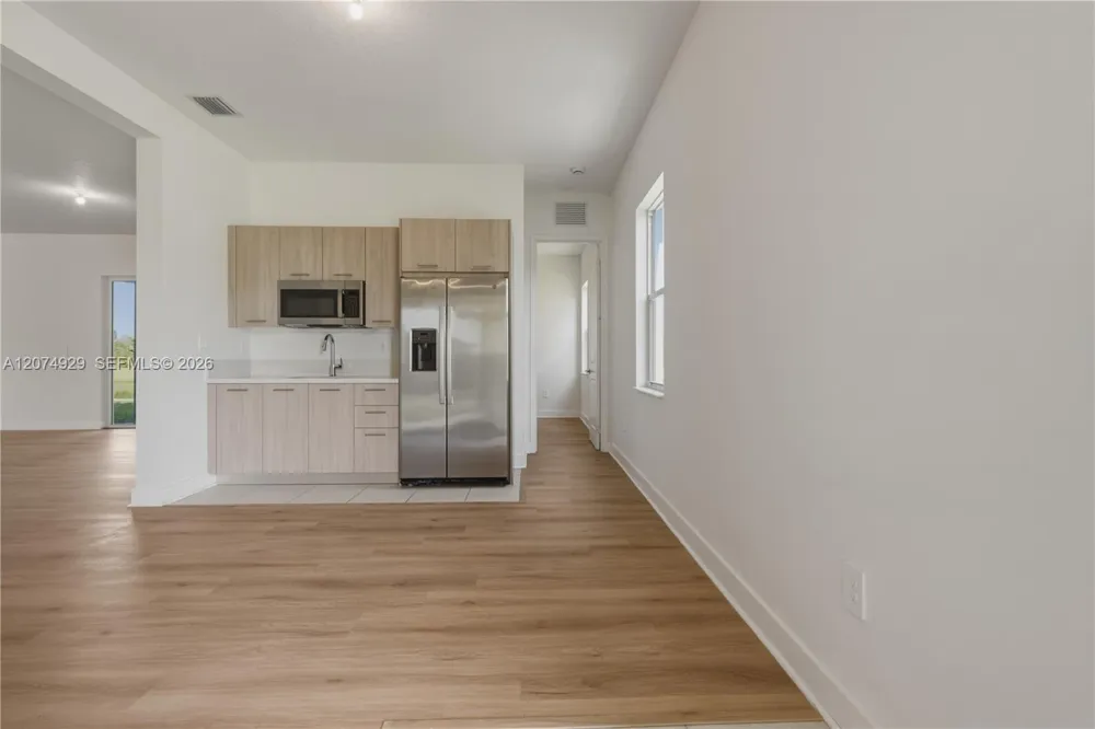 4372 SW 122nd Ter Davie, FL 33330