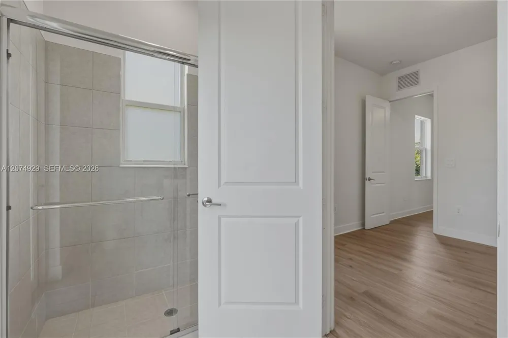4372 SW 122nd Ter Davie, FL 33330