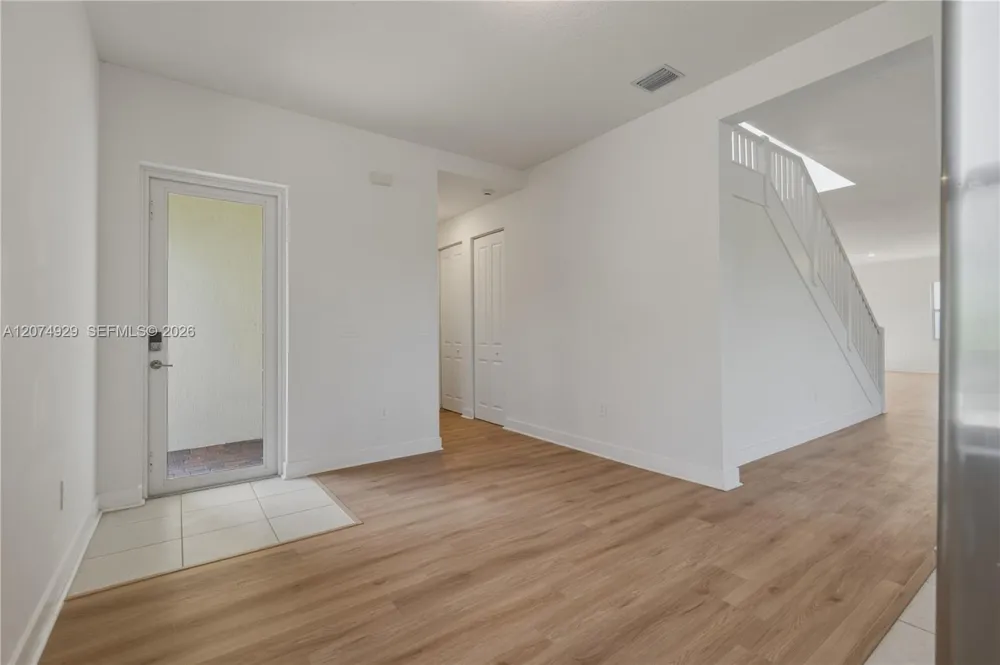 4372 SW 122nd Ter Davie, FL 33330