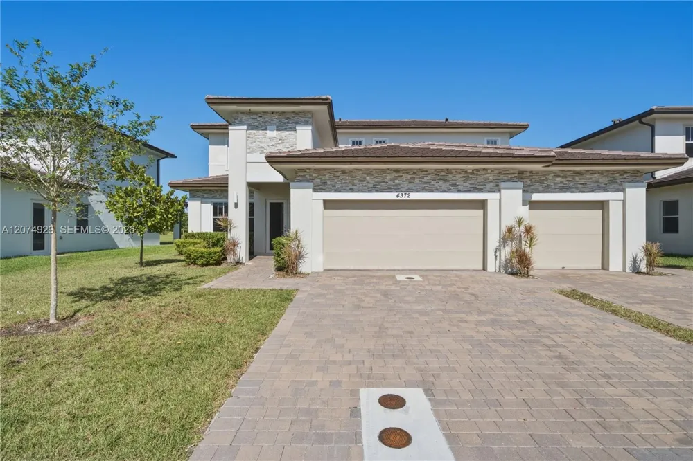 4372 SW 122nd Ter Davie, FL 33330