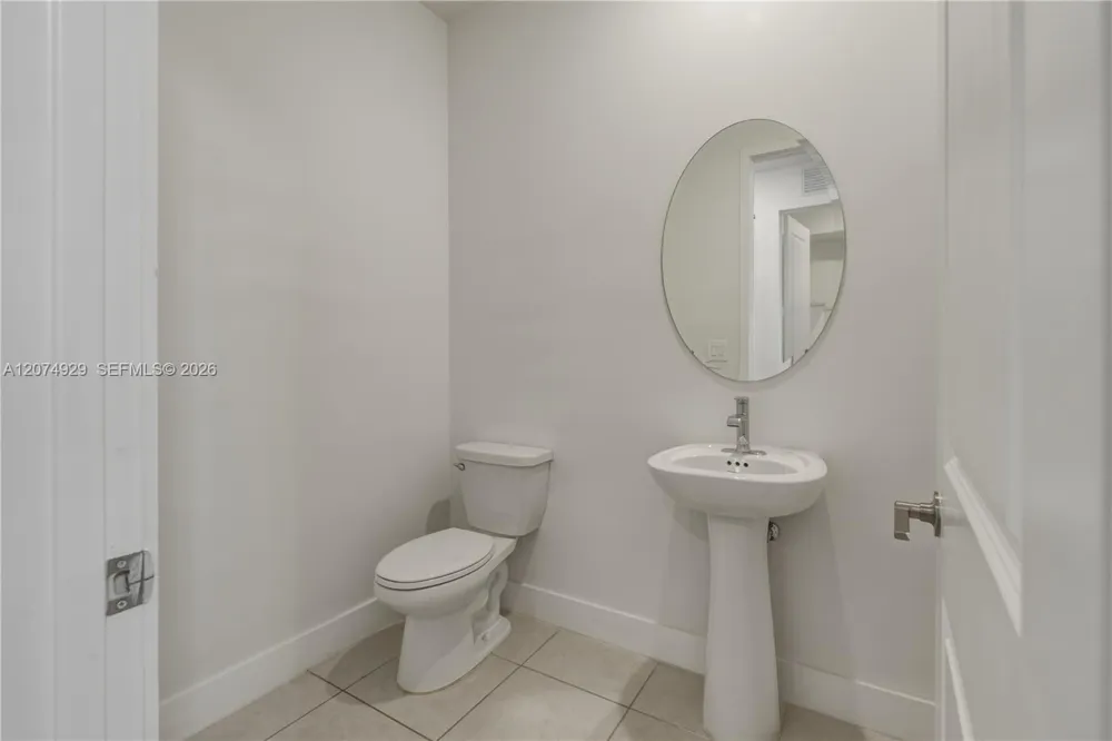 4372 SW 122nd Ter Davie, FL 33330