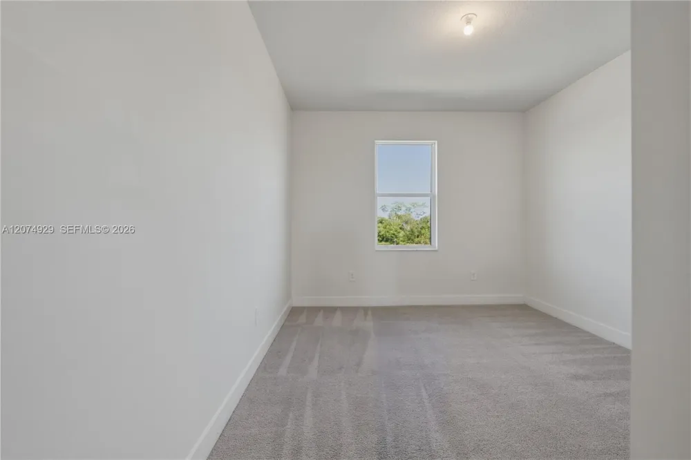 4372 SW 122nd Ter Davie, FL 33330