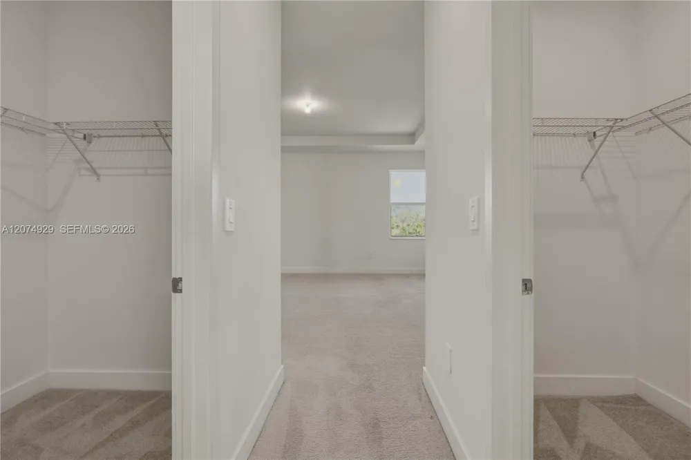 4372 SW 122nd Ter Davie, FL 33330