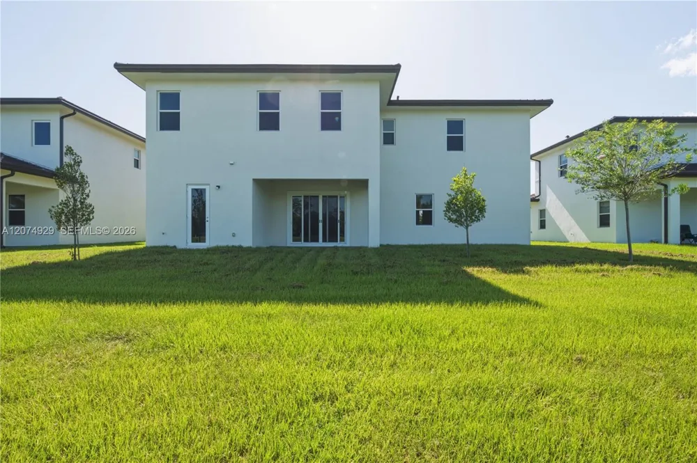 4372 SW 122nd Ter Davie, FL 33330