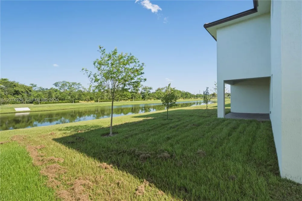 4372 SW 122nd Ter Davie, FL 33330