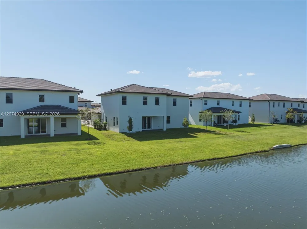 4372 SW 122nd Ter Davie, FL 33330