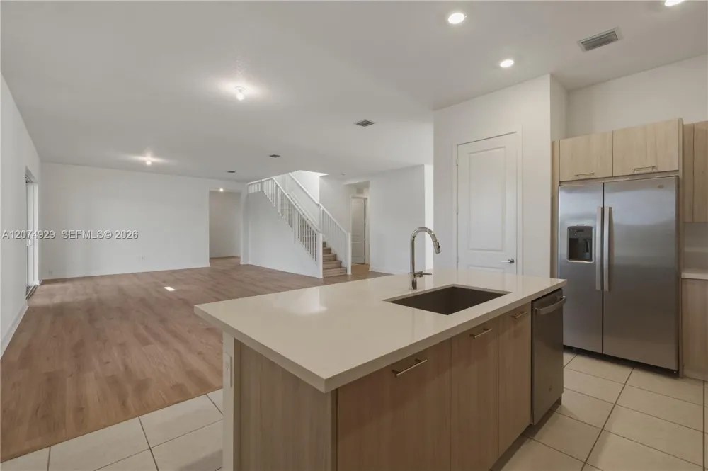 4372 SW 122nd Ter Davie, FL 33330
