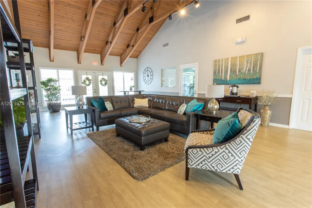 2023 S Semoran Blvd #D Orlando, FL 32822