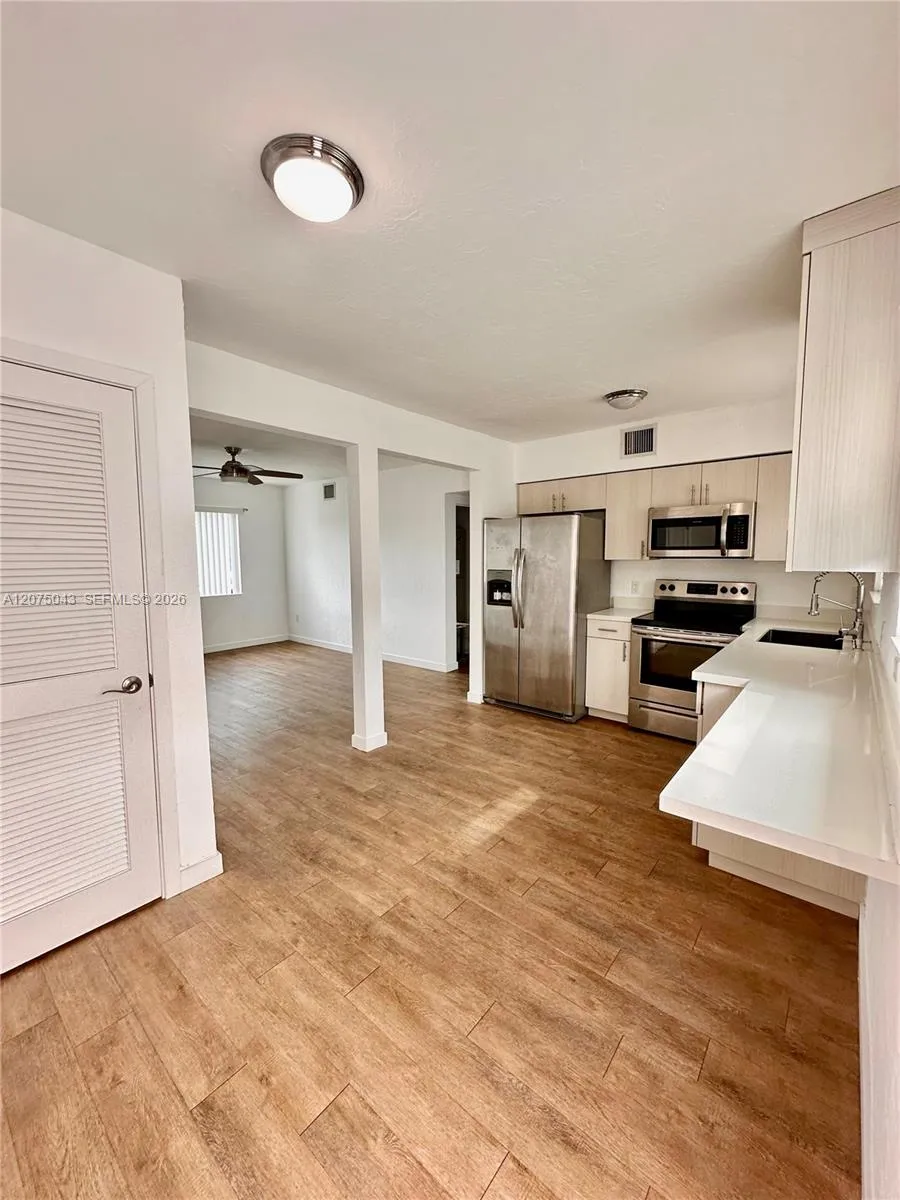 1440 SW 42nd St #2 Miami, FL 33134