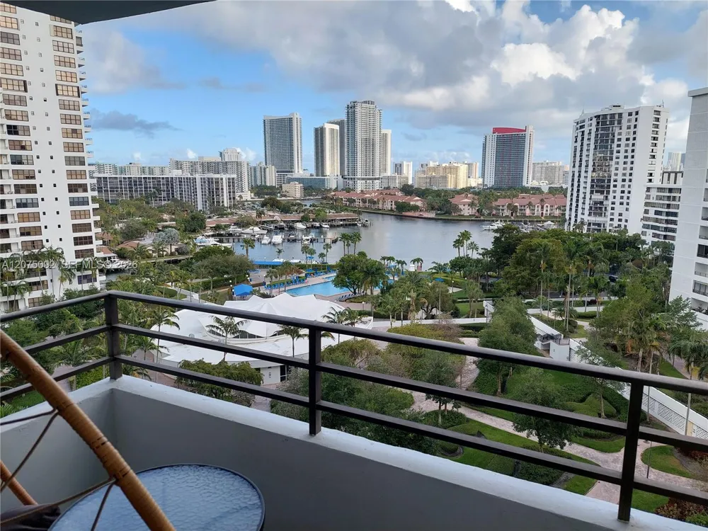 600 S Three Islands Blvd #1018 Hallandale Beach, FL 33009