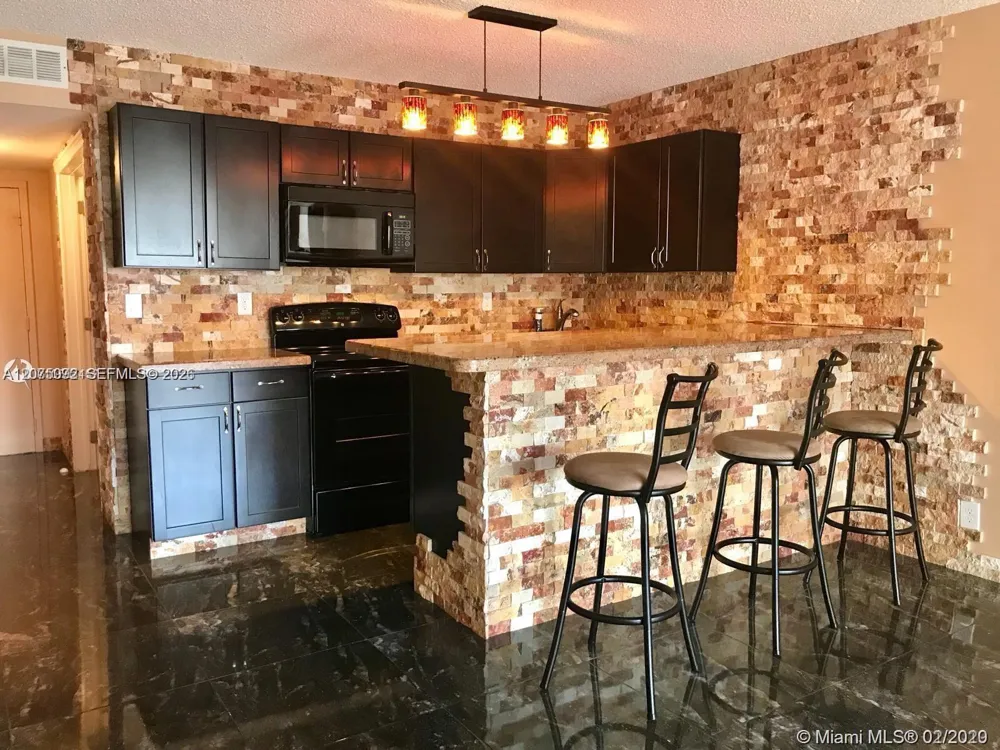 600 S Three Islands Blvd #1018 Hallandale Beach, FL 33009