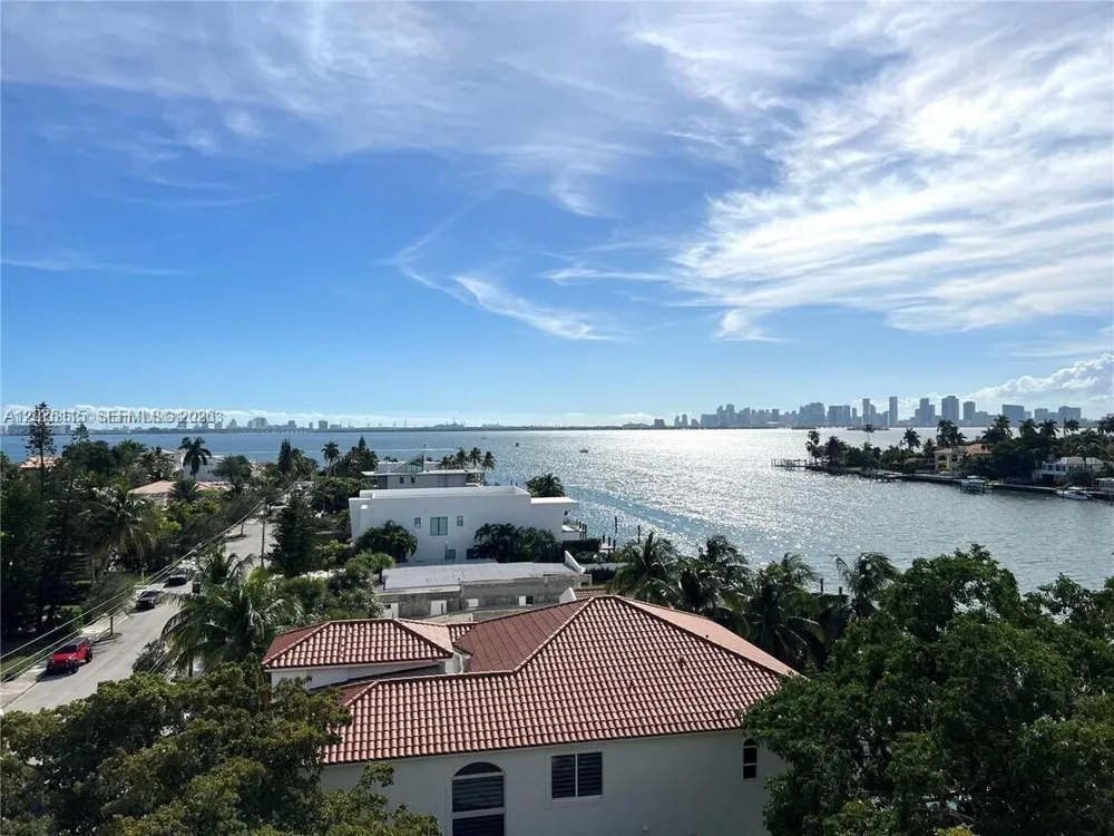 1455 Treasure Dr #PH-H North Bay Village, FL 33141