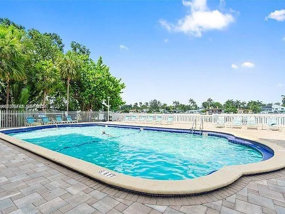 1455 Treasure Dr #PH-H North Bay Village, FL 33141