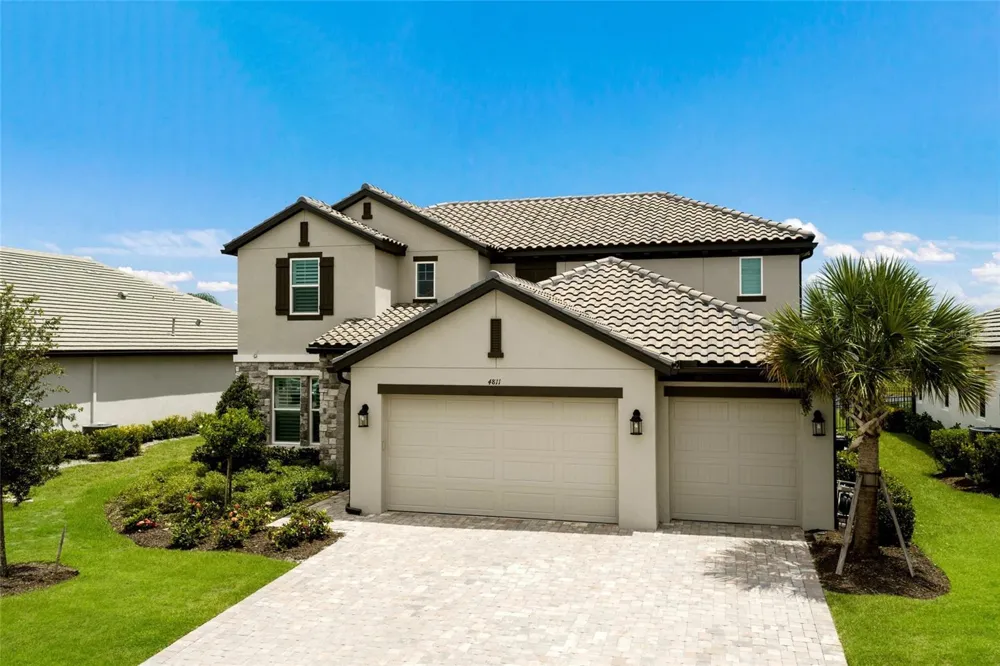 4811 HONEY DEW LANE Bradenton, FL 34211