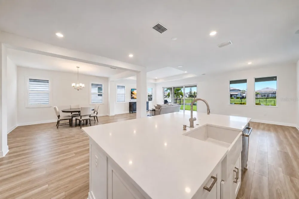 4811 HONEY DEW LANE Bradenton, FL 34211