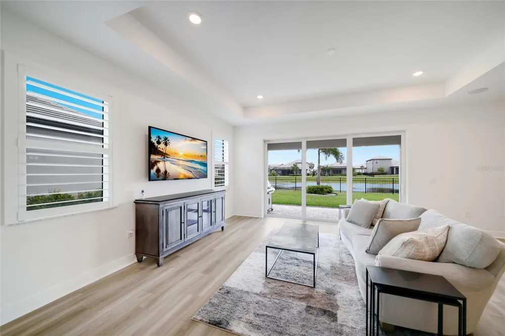 4811 HONEY DEW LANE Bradenton, FL 34211