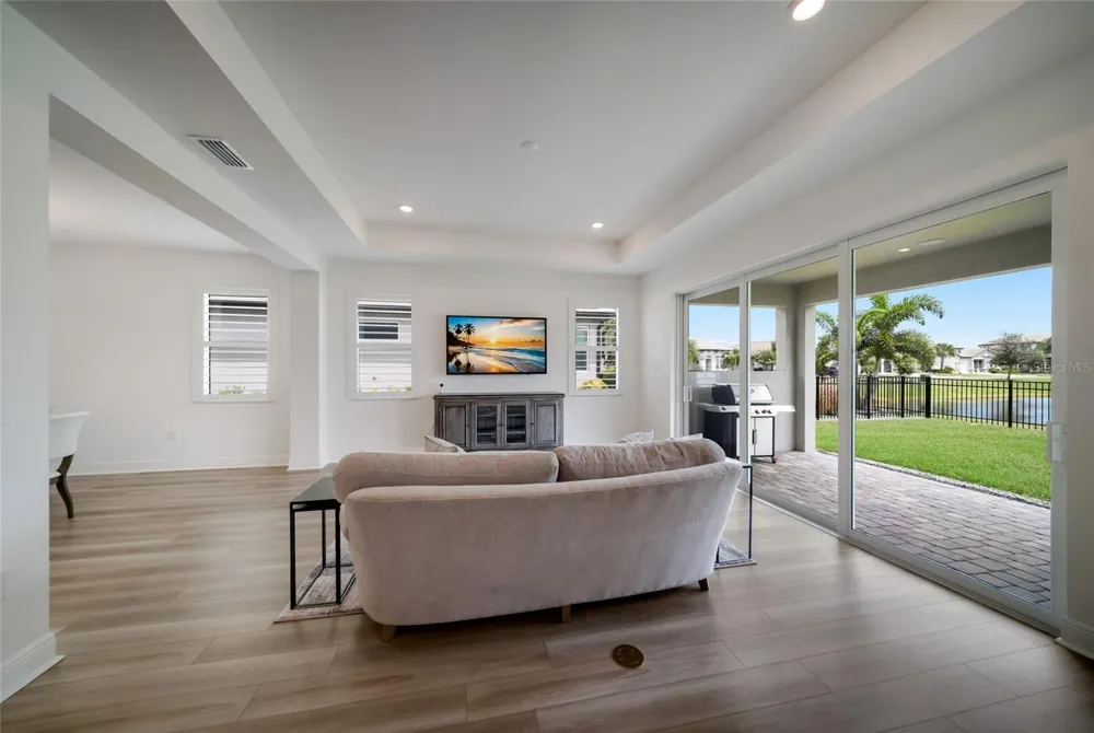 4811 HONEY DEW LANE Bradenton, FL 34211