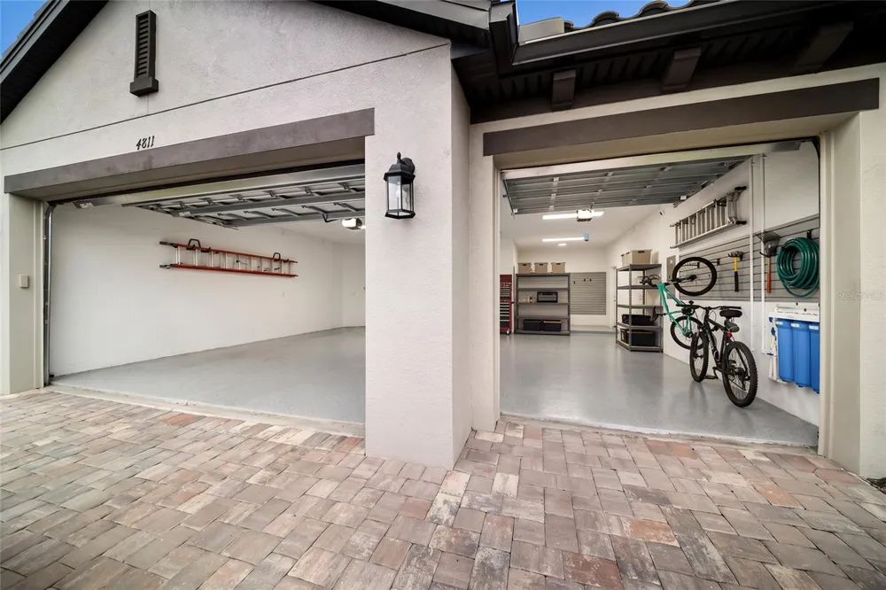 4811 HONEY DEW LANE Bradenton, FL 34211