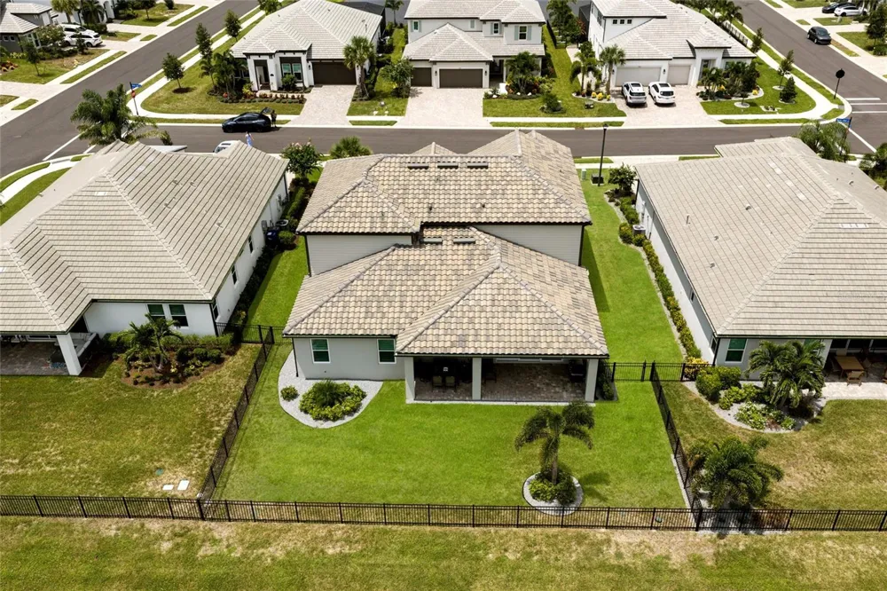 4811 HONEY DEW LANE Bradenton, FL 34211