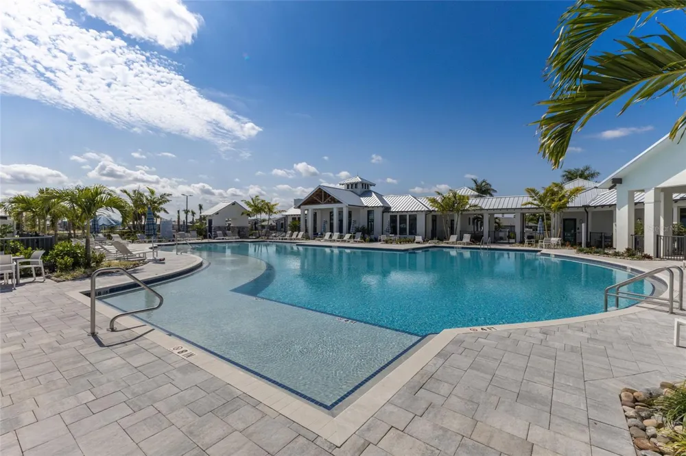 4811 HONEY DEW LANE Bradenton, FL 34211