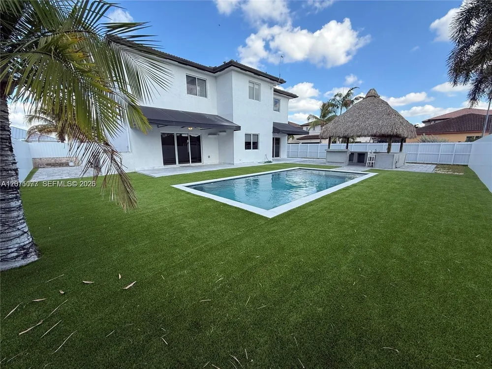 15624 SW 20th St Miami, FL 33185