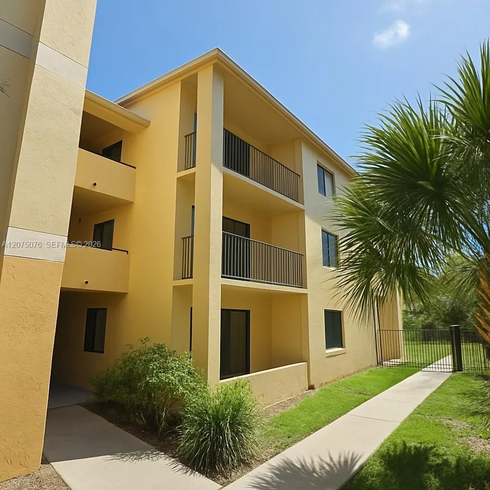 9999 Summerbreeze Dr #216 Sunrise, FL 33322