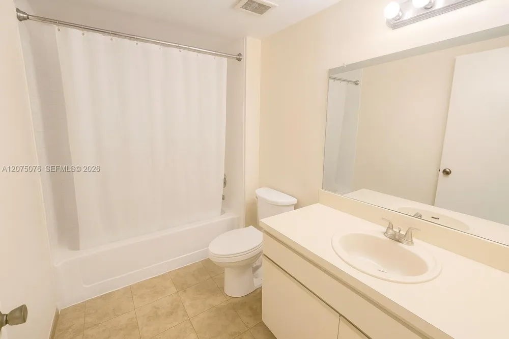 9999 Summerbreeze Dr #216 Sunrise, FL 33322