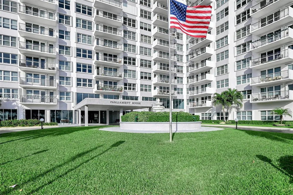 405 Ocean Blvd #103 Pompano Beach, FL 33062