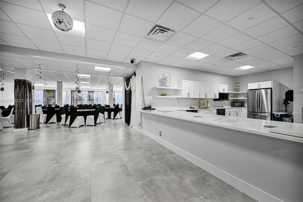 405 Ocean Blvd #103 Pompano Beach, FL 33062