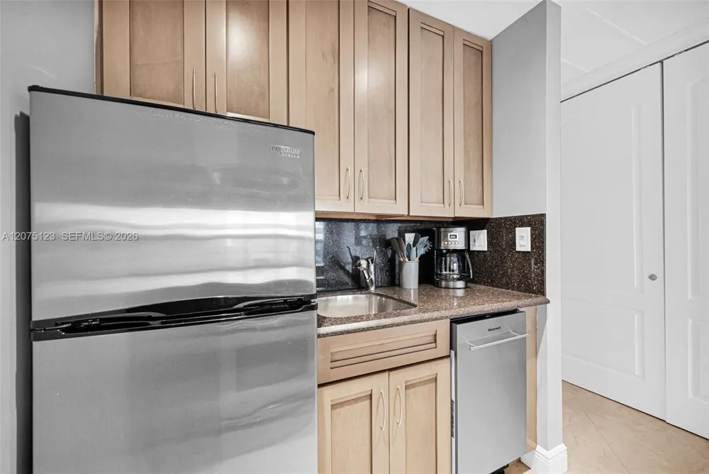 405 Ocean Blvd #103 Pompano Beach, FL 33062