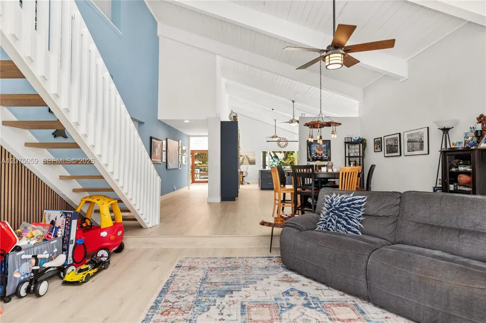 801 Mockingbird Ln Plantation, FL 33324