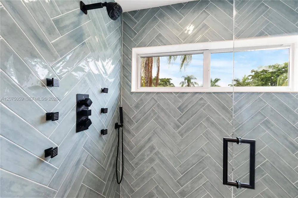 801 Mockingbird Ln Plantation, FL 33324