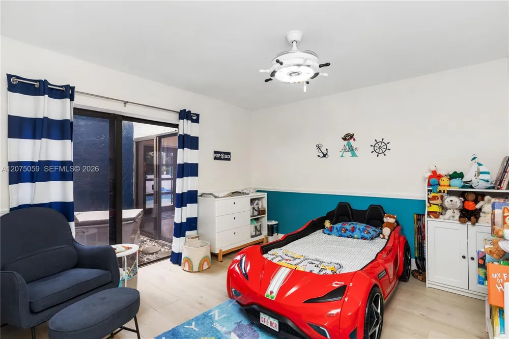 801 Mockingbird Ln Plantation, FL 33324