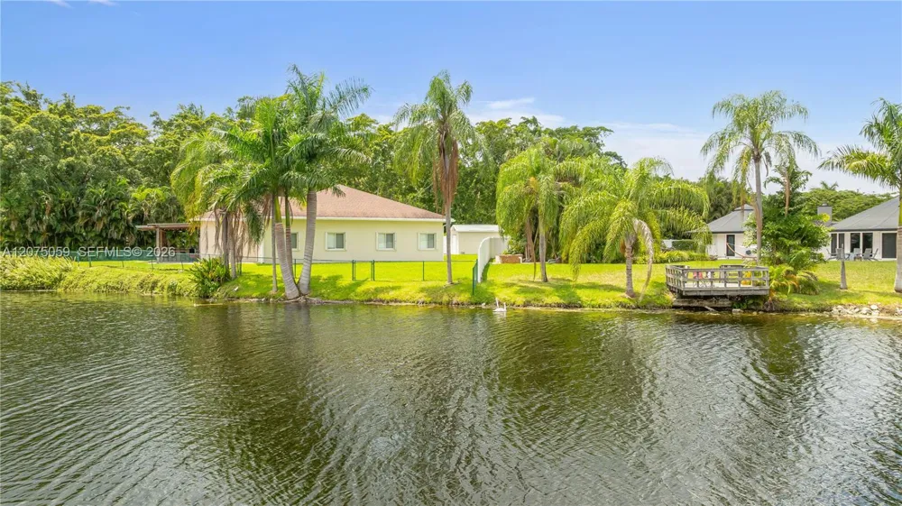 801 Mockingbird Ln Plantation, FL 33324