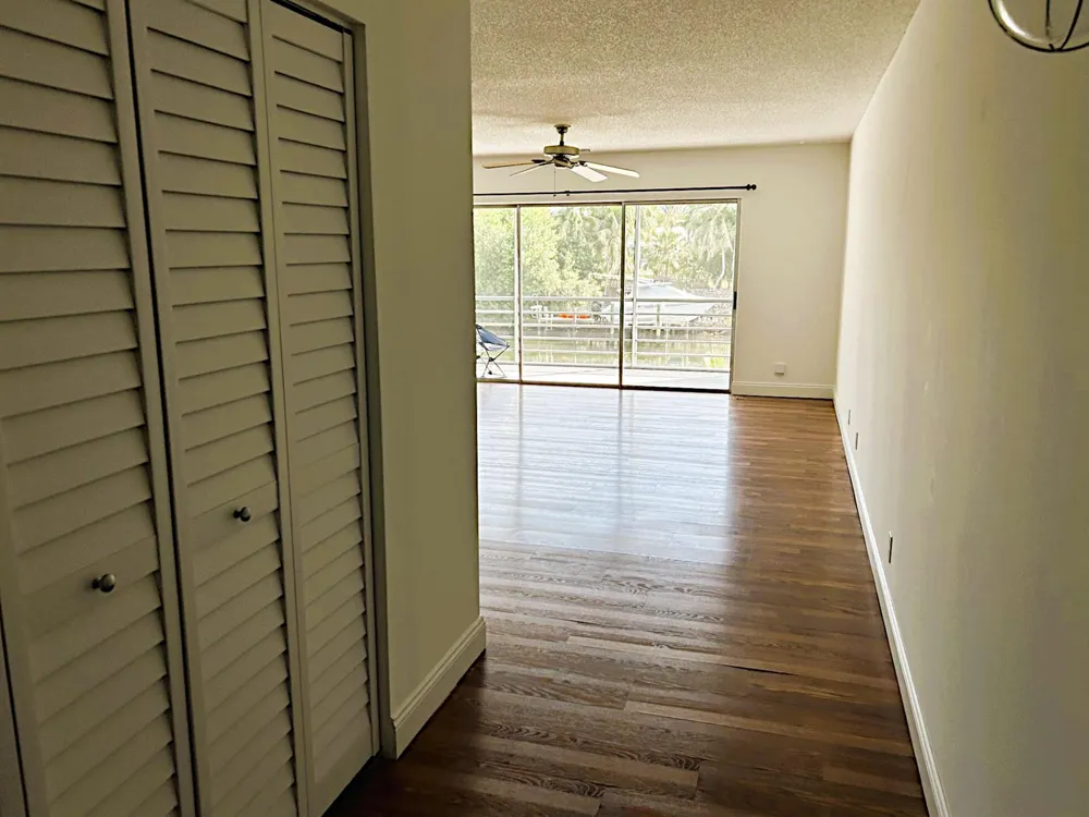 342 Southwind Drive #203 North Palm Beach, FL 33408