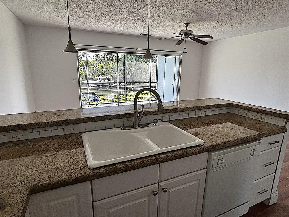 342 Southwind Drive #203 North Palm Beach, FL 33408