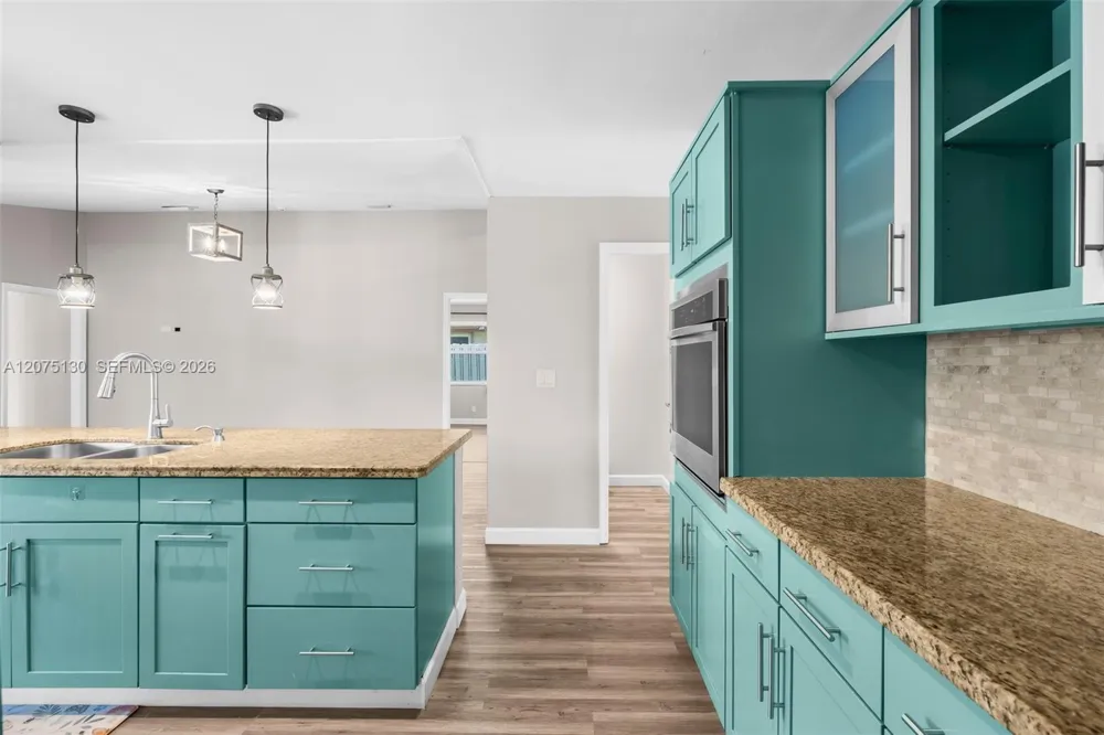 1151 NW 78th Ter #. Plantation, FL 33322