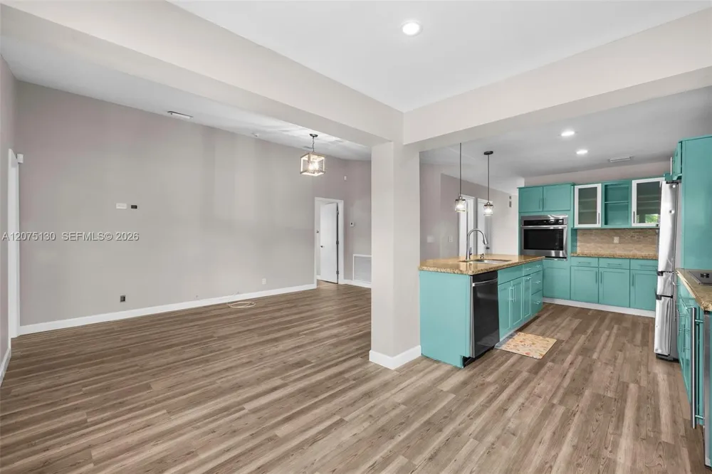 1151 NW 78th Ter #. Plantation, FL 33322
