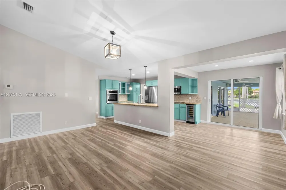 1151 NW 78th Ter #. Plantation, FL 33322