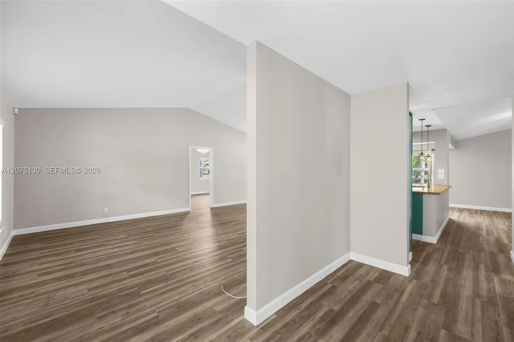 1151 NW 78th Ter #. Plantation, FL 33322